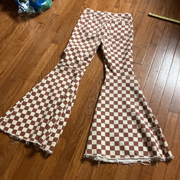 NWOT Free  People We The Free Float On Checkered Flared Jeans - Picture 5 of 12